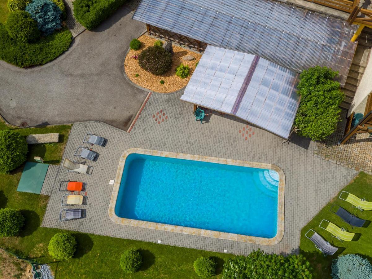 Apartmany U Srdce Vltavy Horní Planá Buitenkant foto