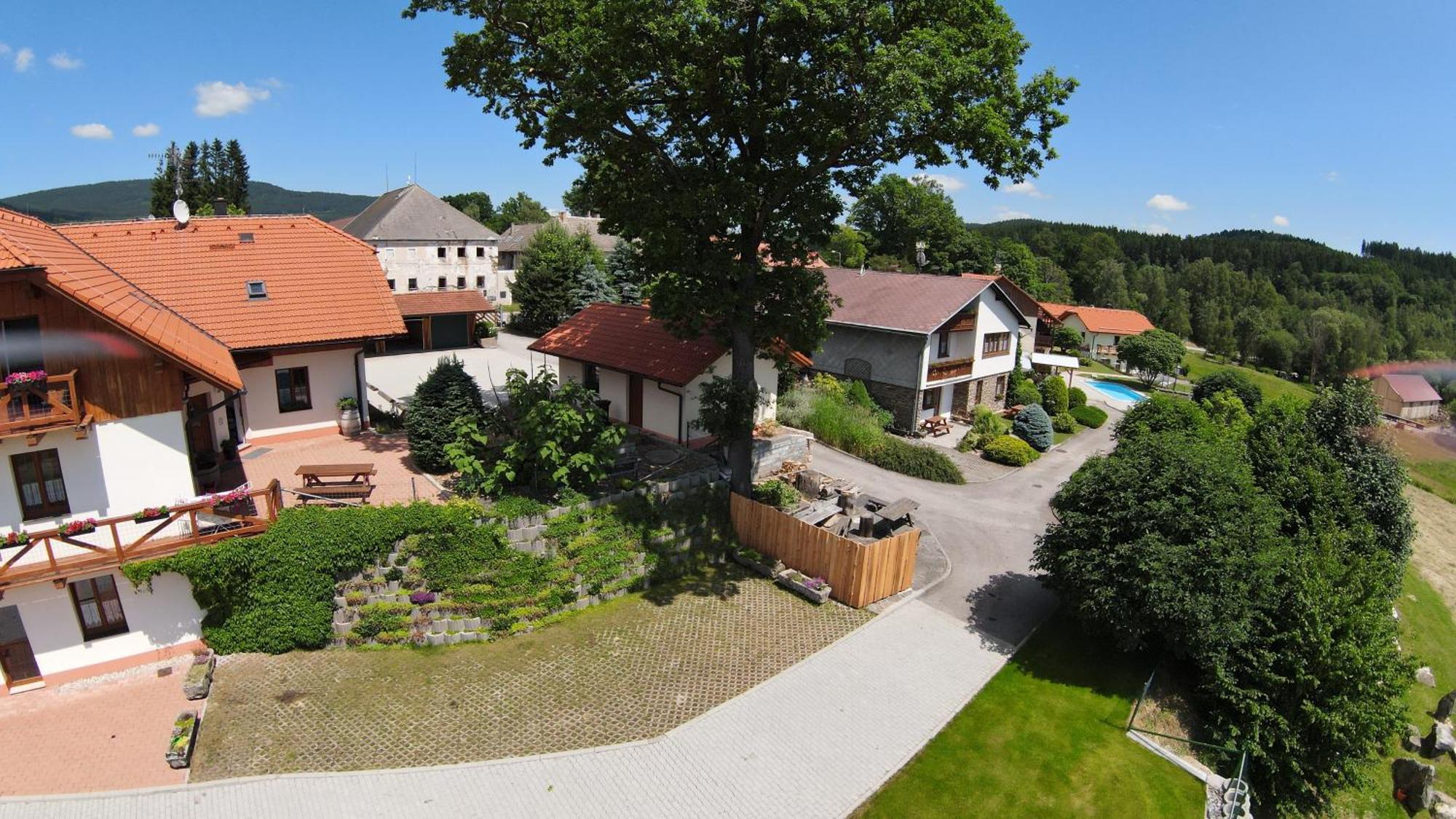 Apartmany U Srdce Vltavy Horní Planá Buitenkant foto