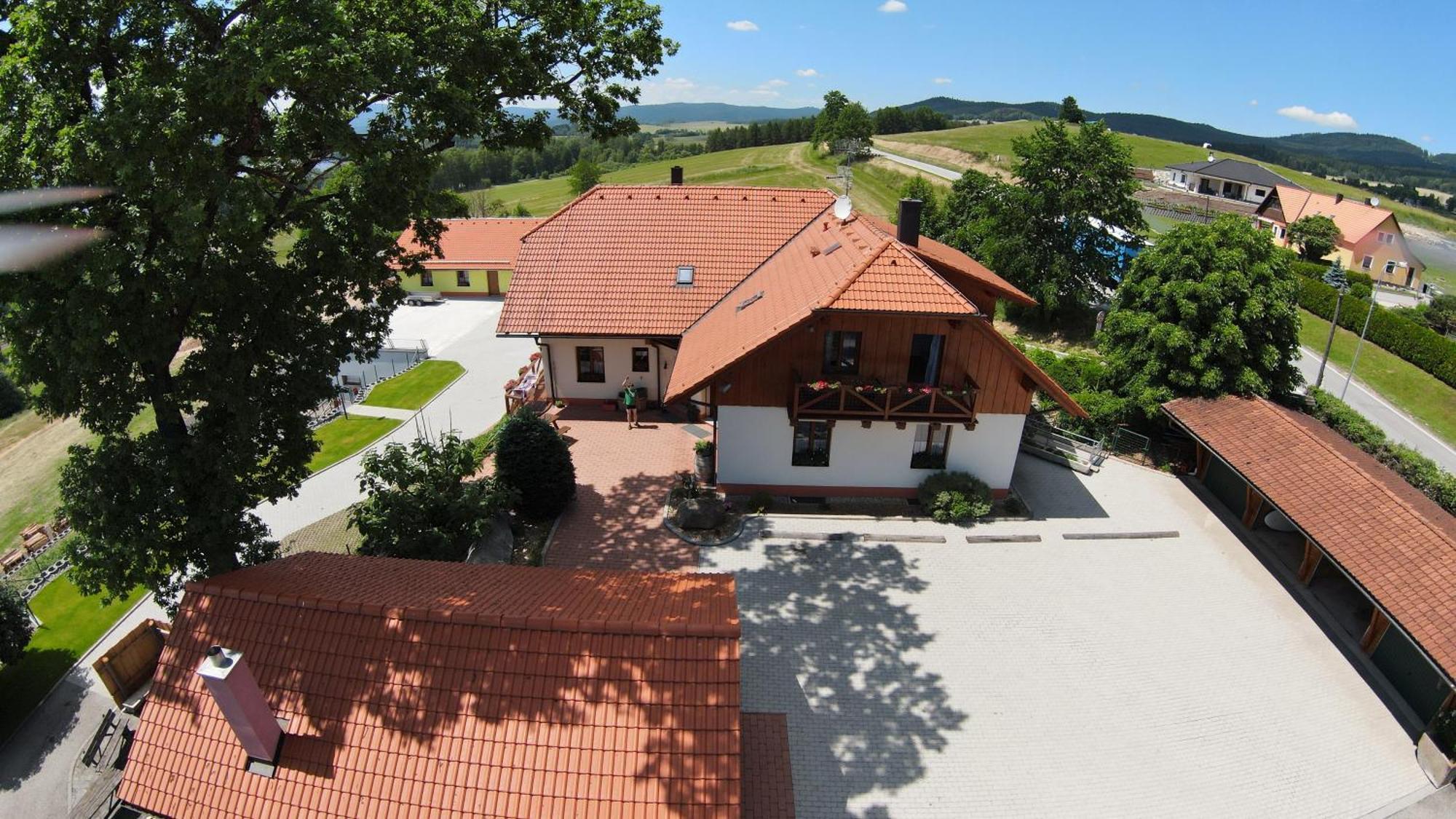 Apartmany U Srdce Vltavy Horní Planá Buitenkant foto